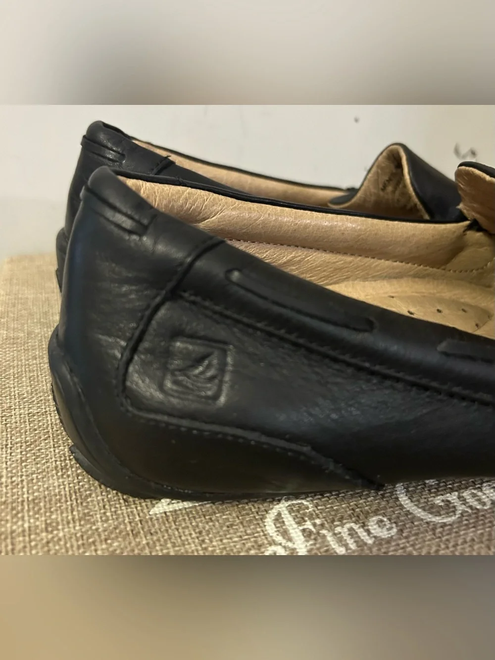 Sperry smooth black